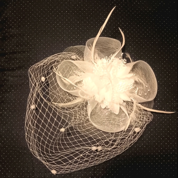 💒 It's a nice day for a white wedding 🎸VTG white polkadot lace fascinator 🏩 - Picture 1 of 4